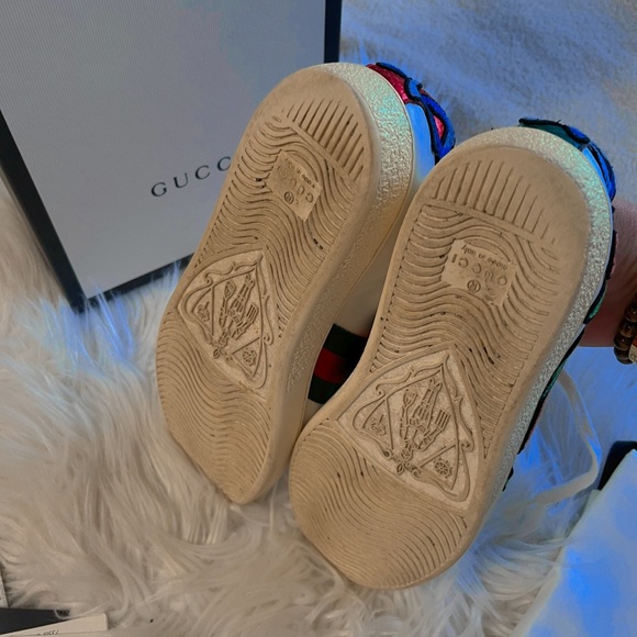 Gucci Sneakers - Picture 7 of 7